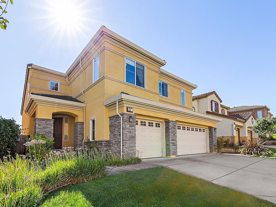 1st image of 107 Bayview Dr
