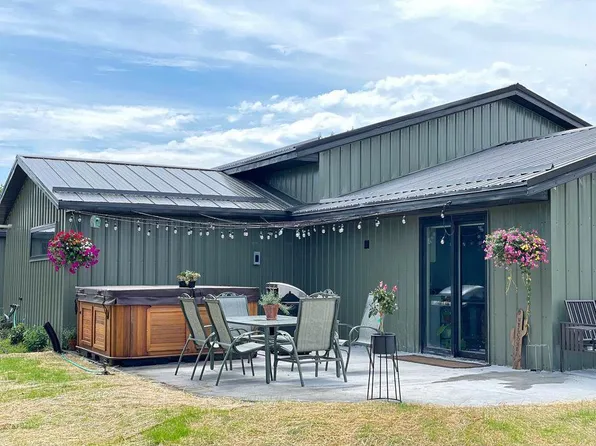 219 5th Ave SE, Baudette, MN 56623