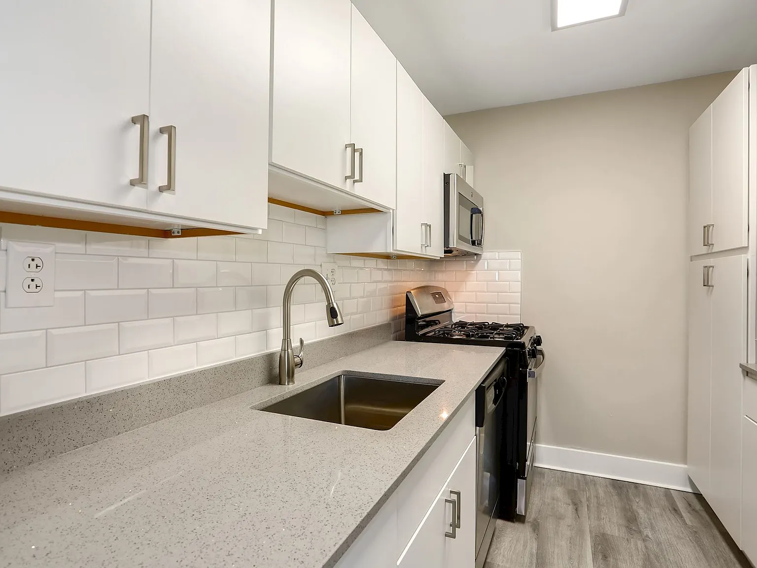 Shawnee Apartments — Photo 3