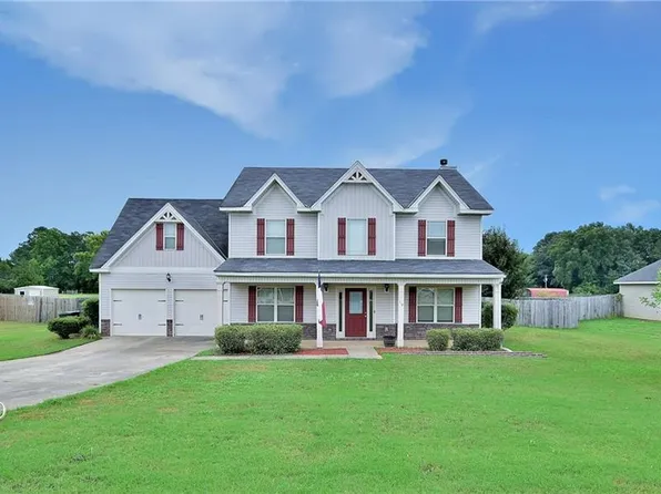 10 Justice Dr, Fort Mitchell, AL 36856