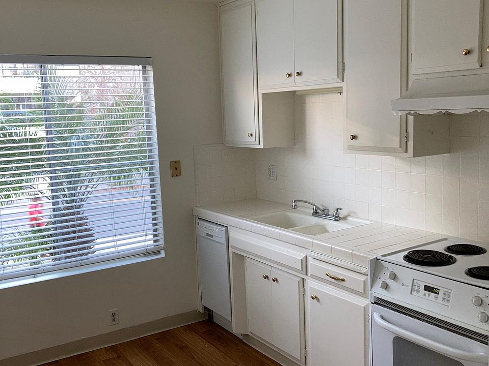 1st image of 3565 1st Ave Unit B