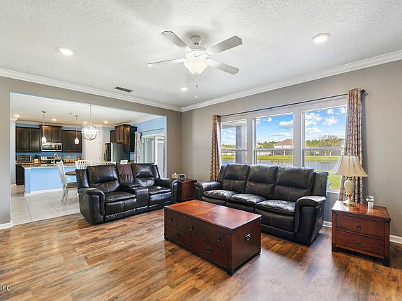 3rd image of 16059 GARRETT GROVE Court