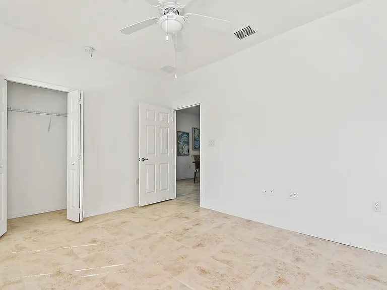 Spring Tree Village Apartments — Photo 38