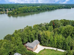 4641 River Bluff Ct, Charlotte, NC 28214
