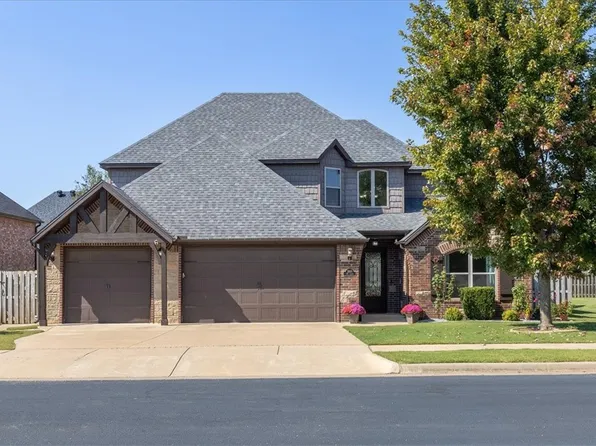 3900 SW Layton Rd, Bentonville, AR 72713