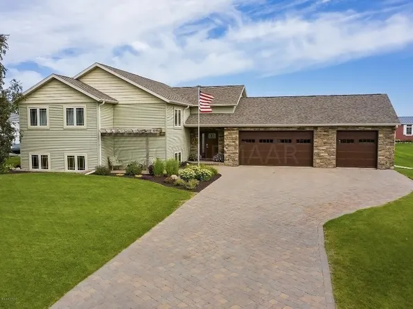 2310 Meadow Ln, Hawley, MN 56549