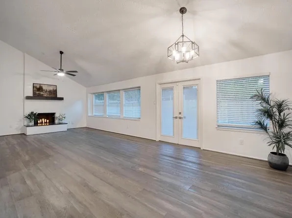 10310 Sand Pass Lane, Houston, TX 77064