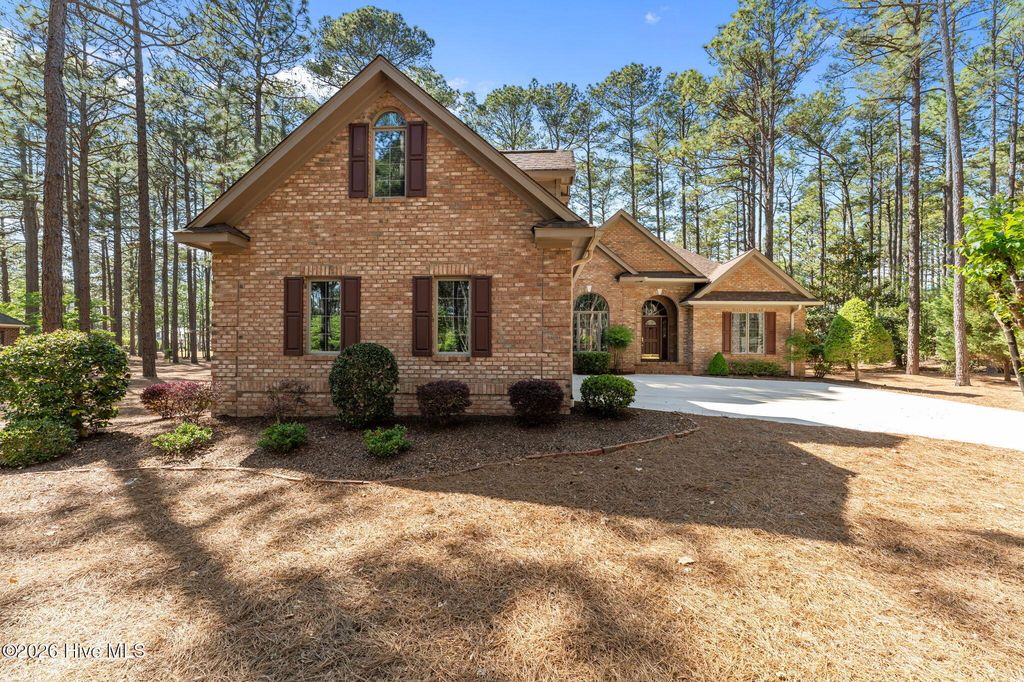 28 Abbottsford Drive, Pinehurst, NC - View 3
