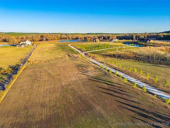 5th image of 5148 N Us Highway 259