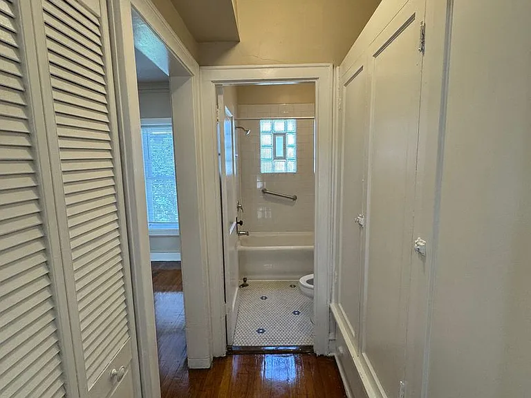 1054 56 S Mason 5934 #44 — Photo 17