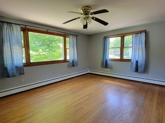 3rd image of 18 Parsonage Rd Floor 2