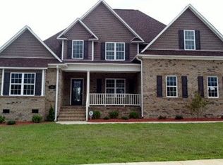 185 Stanbury Dr, Raeford, NC 28376