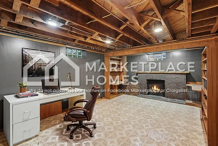 1220 E Square Lake Rd — Photo 23