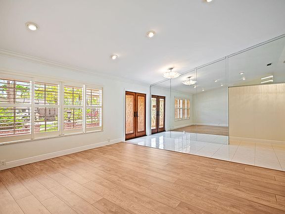 5th image of 10801 NW 7th Street