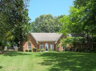 2626 Misty Woods Cv S, Cordova, TN 38016