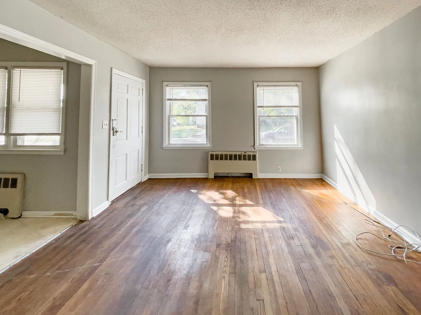 1518 W Main St — Photo 2