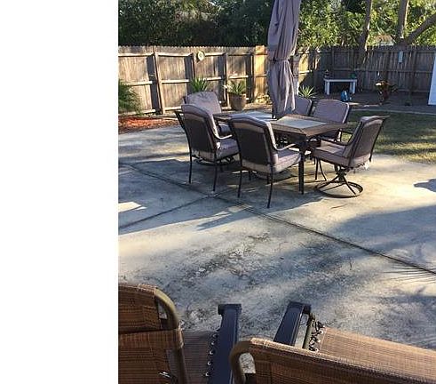 3rd image of 26391 Noble Ln