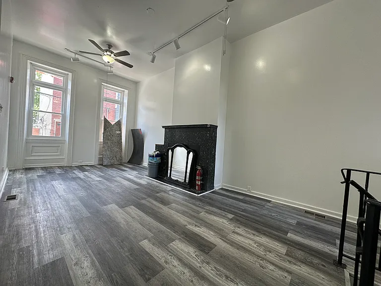 1433 S 6th St #1 — Photo 3