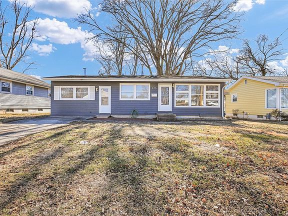 2nd image of 275 Wayside Ave