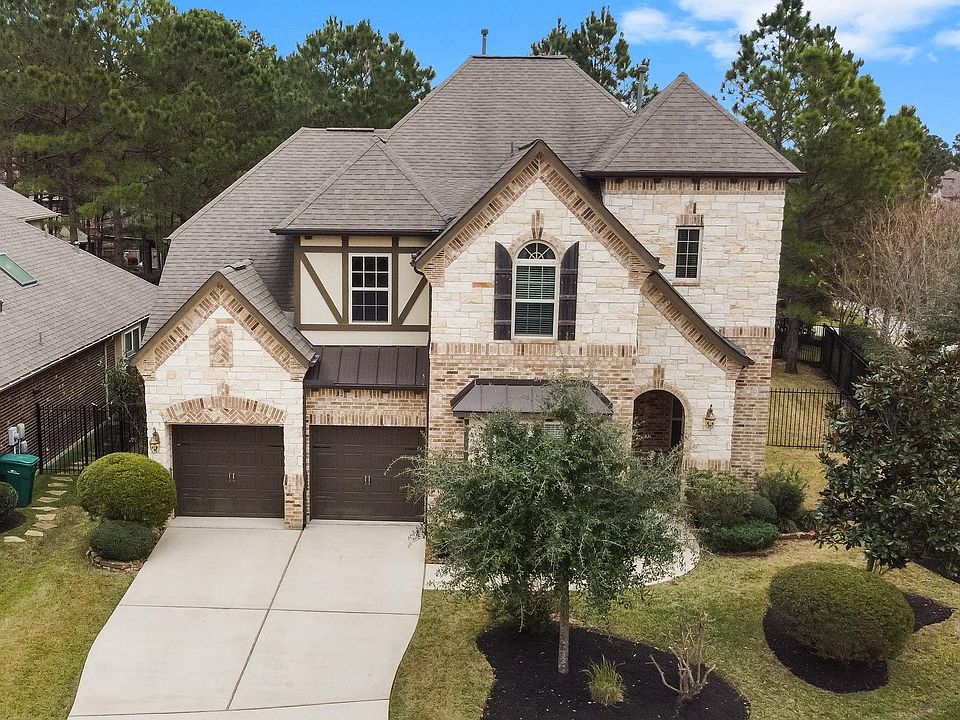 1st image of 135 Lindenberry Cir