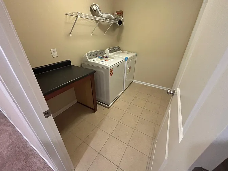 451 Shakespeare Dr — Photo 34
