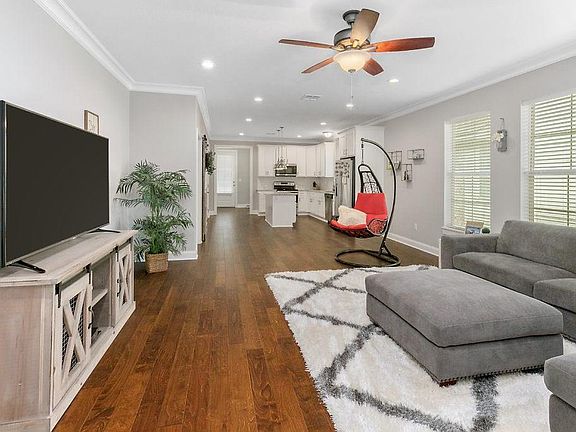 3rd image of 4205 Canal Street