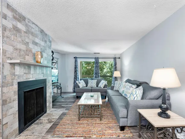 2300 Dickerson Rd APT 64, Reno, NV 89503