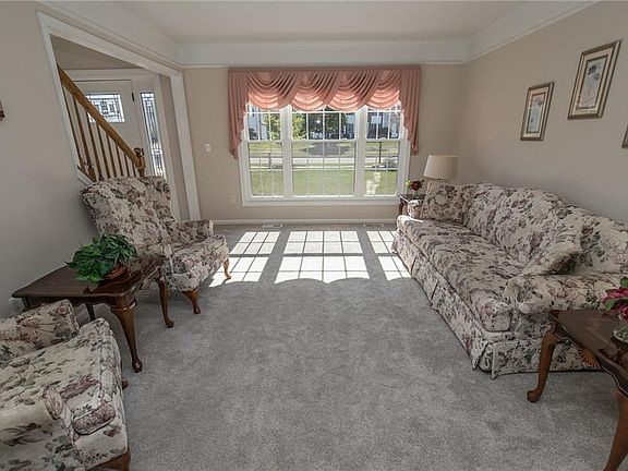 4th image of 10258 Andover Dr