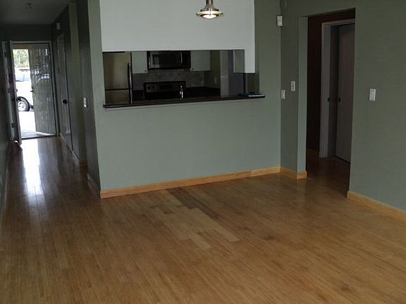3rd image of 353 E Surfside Dr