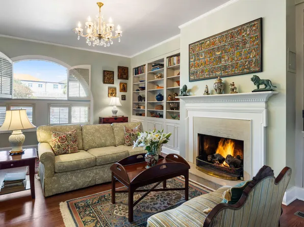 15 N Adgers Wharf, Charleston, SC 29401