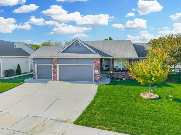 608 N Woodstone Dr, Andover, KS 67002