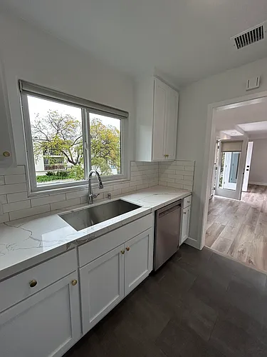 1315 N Poinsettia Pl #7 Photo 1