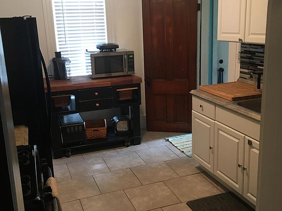 4th image of 336 Price St