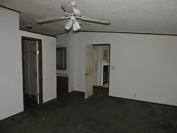 2nd image of 10317 NE 81st St