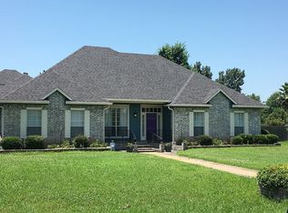 108 Woodrun Pl, Bossier City, LA 71111