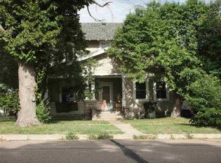 411 E 1st St, Mccook, NE 69001