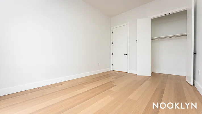 Rented by Nooklyn NYC LLC | media 84