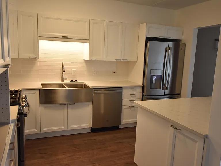 451 Marion Ave #1 — Photo 20