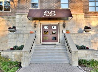 4929 Forest Ave UNIT 2F, Downers Grove, IL 60515