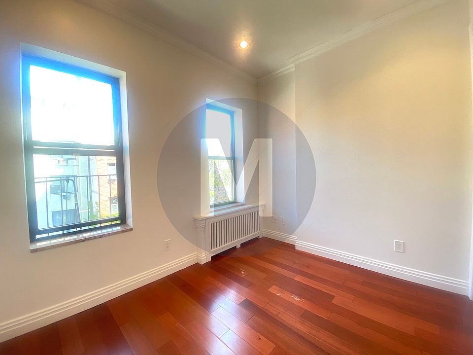 1st image of 155 E 99th St #B4