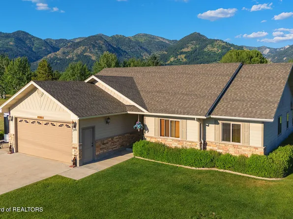 345 Country Club Way, Thayne, WY 83127