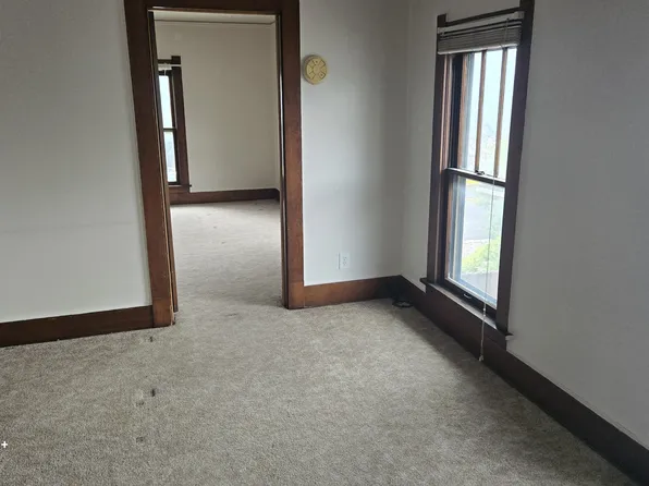 607 S 9th St #1, Laramie, WY 82070