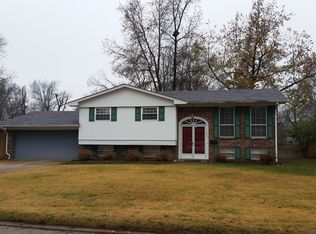 213 Marla Kay Dr, Swansea, IL 62226
