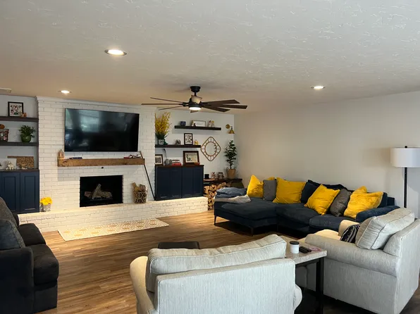 3932 Tamarisk Dr, Oklahoma City, OK 73120