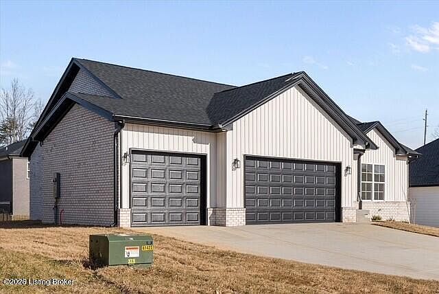 1st image of 150 Broken Arrow Ct
