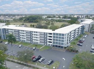 950 Hillcrest Dr APT 211, Hollywood, FL 33021