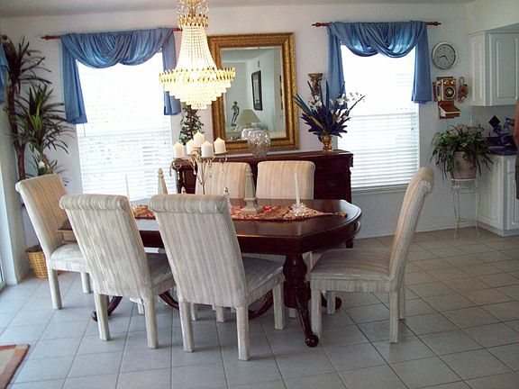 Dining rm