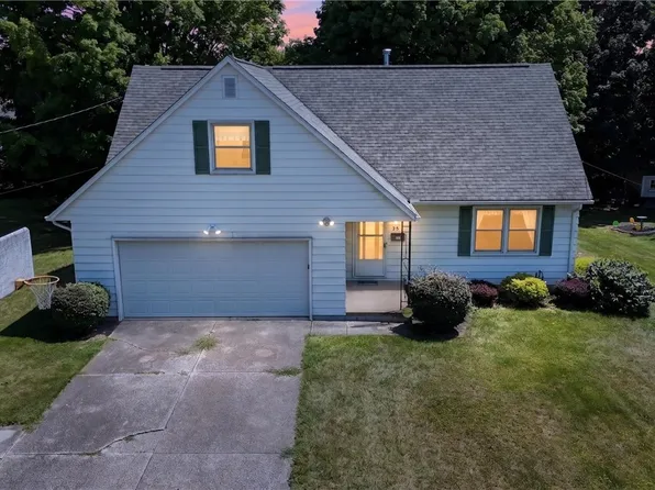 52 Warren Ave, Rittman, OH 44270