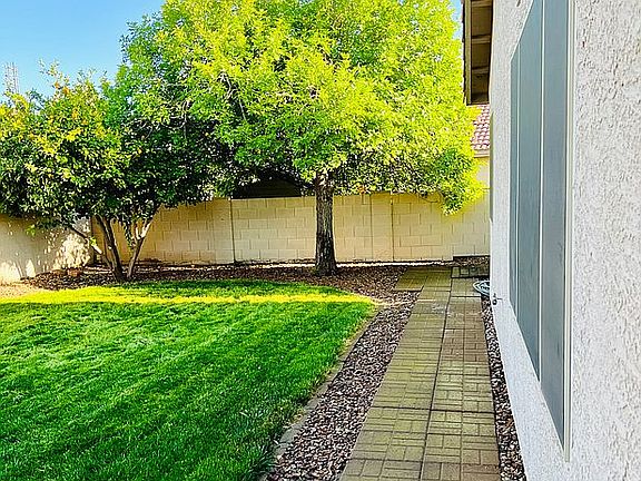 3rd image of 8446 N Canal Ct