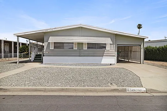 26146 Butterfly Palm Dr — Photo 21